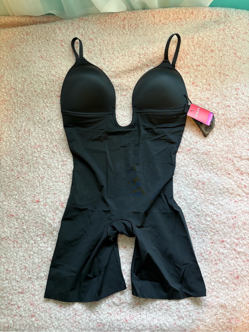 SPANX Black Women’s One-Piece Plunge Low Back Shapewear Bodysuit